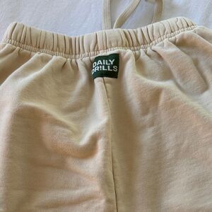 Daily Drills Sweatpants Joggers in Sand